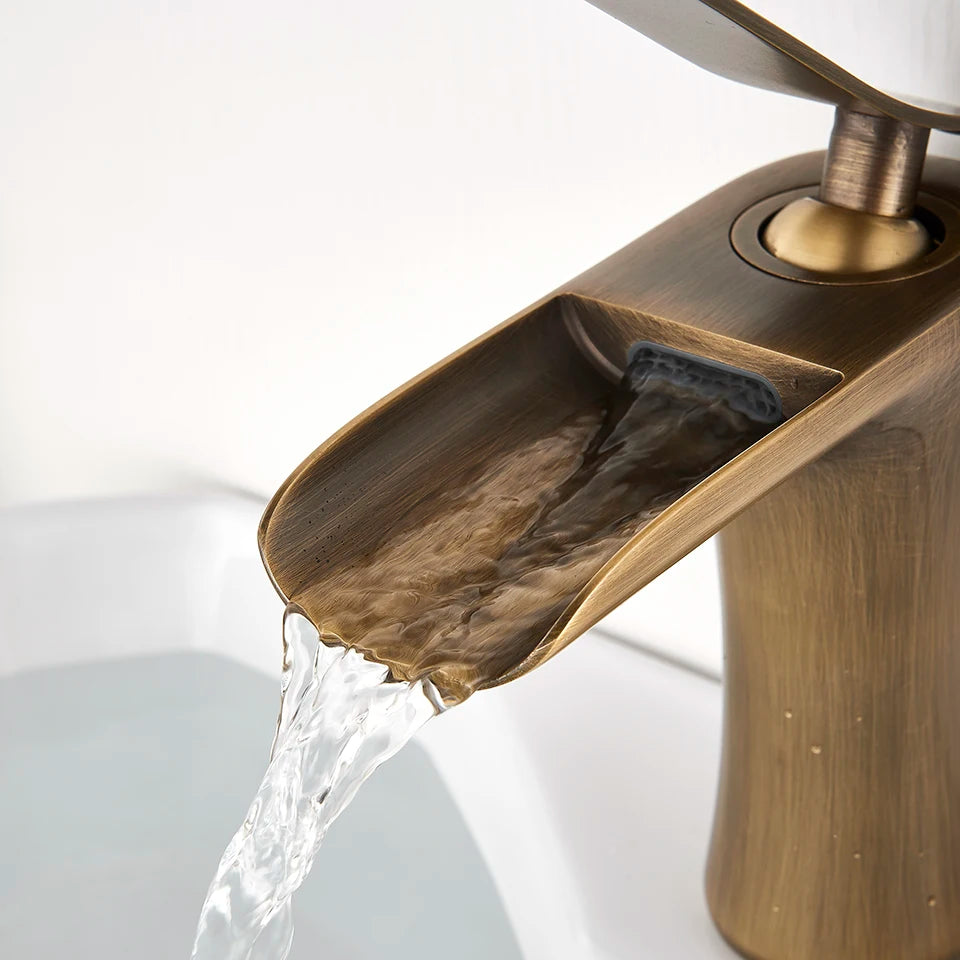 Vusco Single Basin Faucet