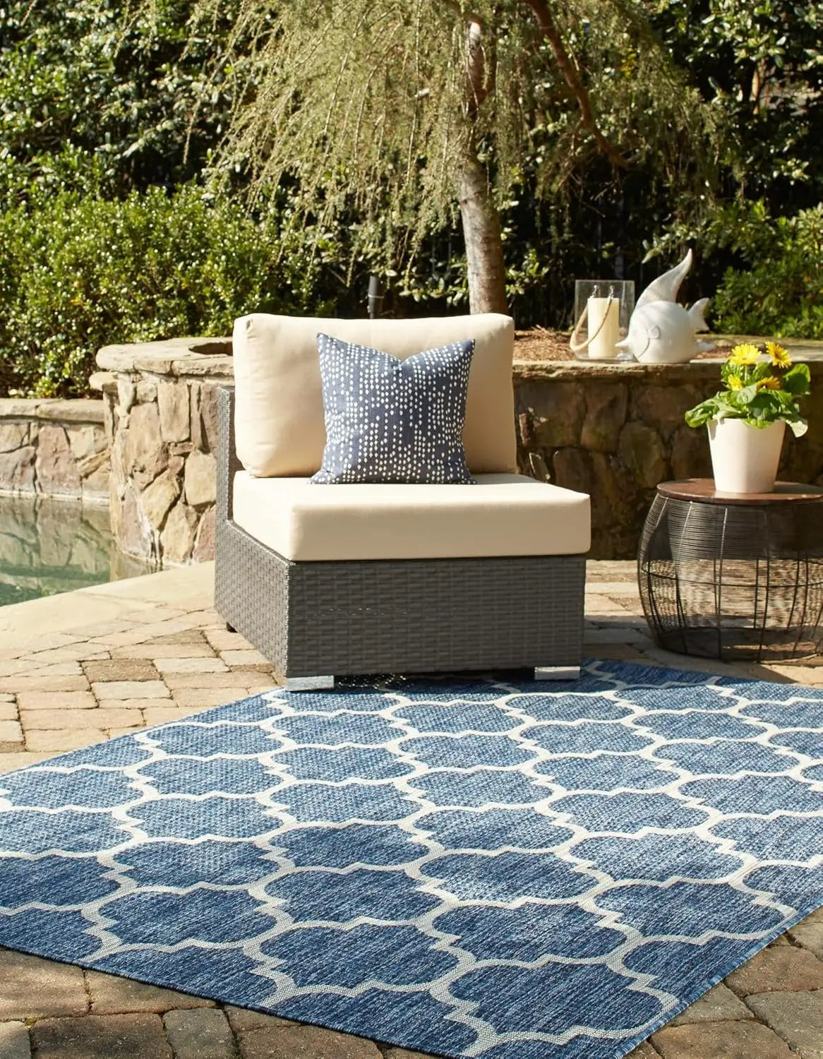 Bianca Modern Woven Rug Outdoor